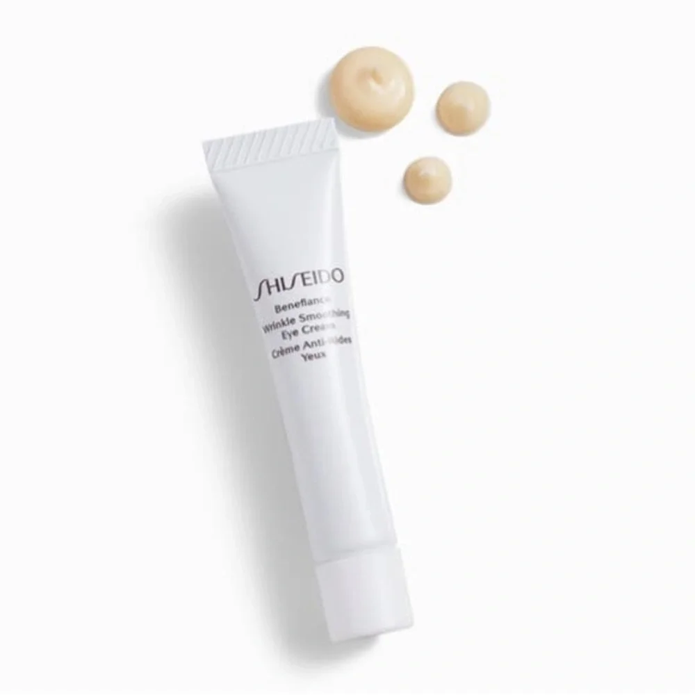 Shiseido Benefiance Wrinkle Smoothing Eye Cream 5ml Deluxe mini - Picture 1 of 8